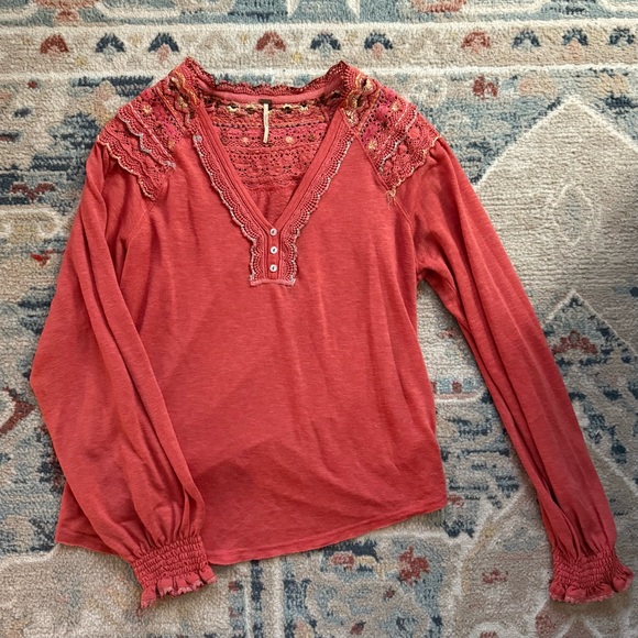 Women's Lace Detail Top - Coral - Picture 1 of 4